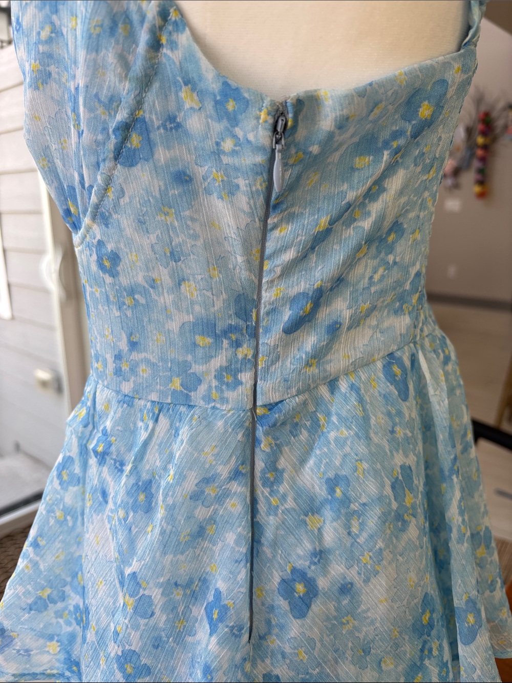 ASTR the Label Midsummer Dress in Blue Floral M - Picture 8 of 15